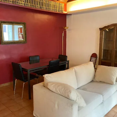Apartments Roma Apartment *